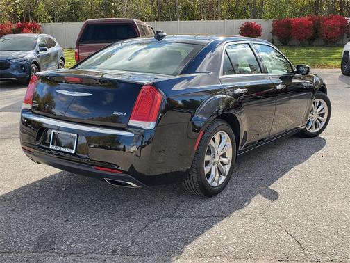 2018 Chrysler 300 Limited