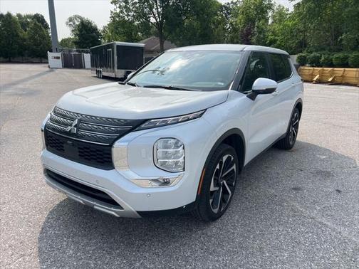 2023 Mitsubishi Outlander SE Black Edition S-AWC