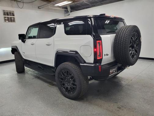 2026 GMC HUMMER EV SUV 2X