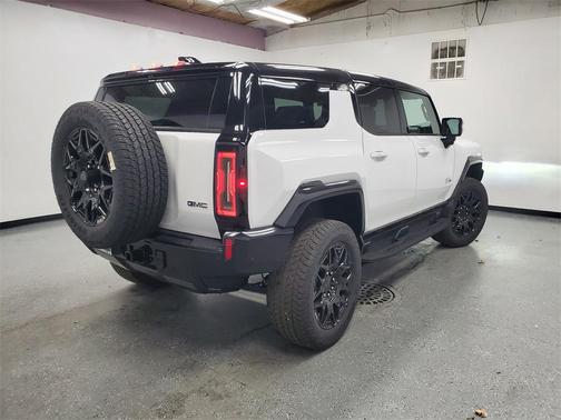 2026 GMC HUMMER EV SUV 2X