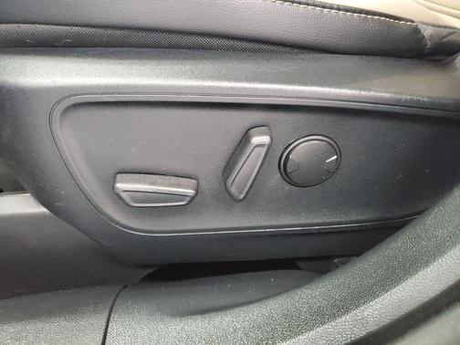 Agate Black Metallic 2021 Ford Escape SEL
