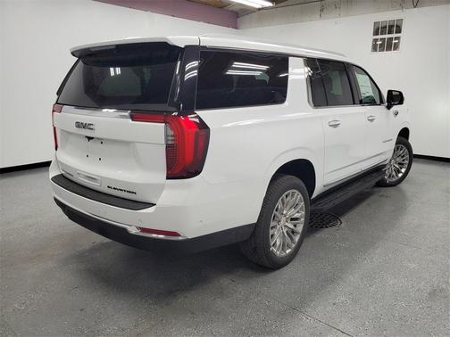 2025 GMC Yukon XL 4WD Elevation