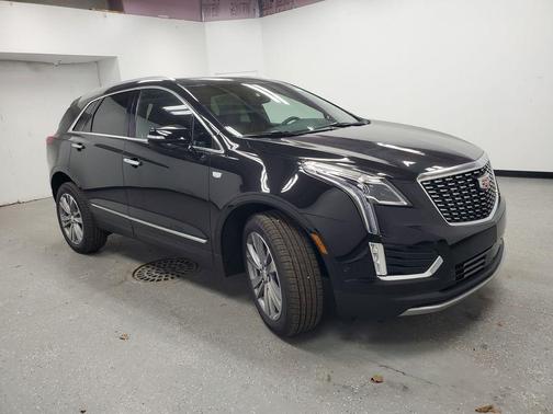 Black Metallic 2026 Cadillac XT5 Premium Luxury