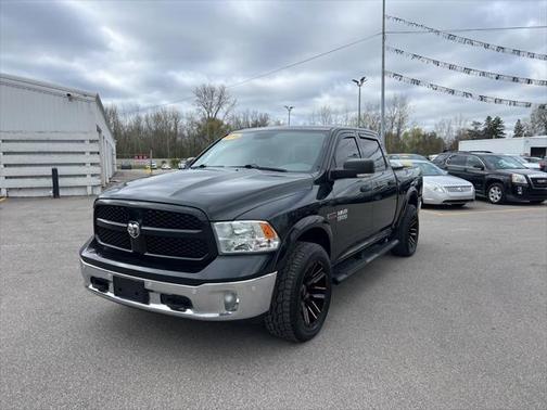 2016 RAM 1500 SLT