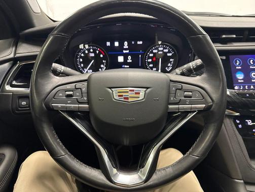 Stellar Black Metallic 2020 Cadillac XT6 Premium Luxury AWD