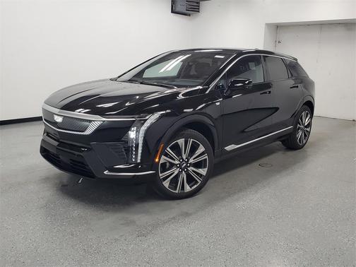 2025 Cadillac OPTIQ Luxury 2 AWD