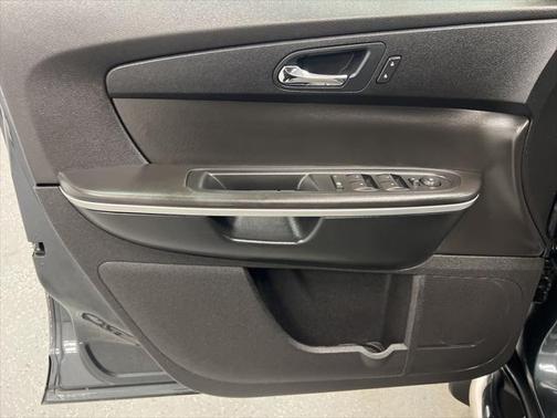 2011 GMC Acadia SLE
