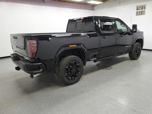 2025 GMC Sierra 2500 AT4