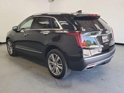 Stellar Black Metallic 2023 Cadillac XT5 Premium Luxury