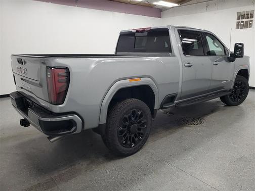 2025 GMC Sierra 2500 AT4