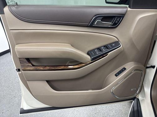 White Diamond Tricoat 2015 GMC Yukon SLT