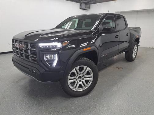 2025 GMC Canyon Base