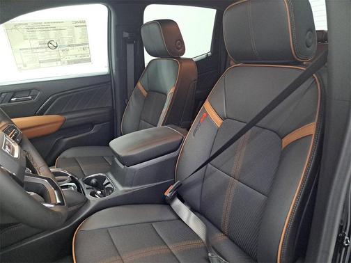 2025 GMC Canyon AT4