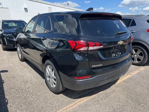 2023 Chevrolet Equinox LS