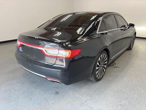 2017 Lincoln Continental Black Label