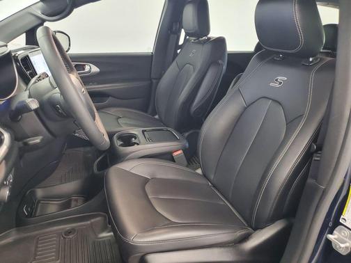 Fathom Blue Pearlcoat 2024 Chrysler Pacifica Touring L