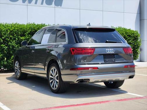 2019 Audi Q7 45 Premium Plus