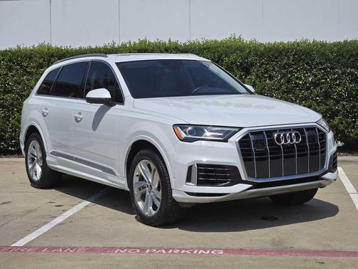 2022 Audi Q7 55 Premium Plus