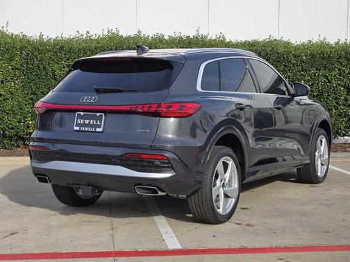 2025 Audi Q5 Premium Plus TFSI quattro S tronic