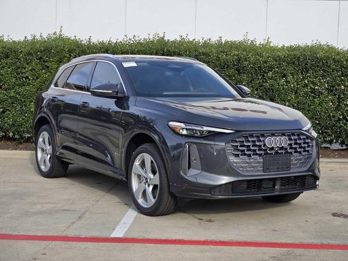 2025 Audi Q5 Premium Plus TFSI quattro S tronic