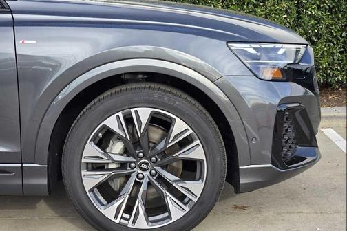 2026 Audi Q8 55 Premium Plus