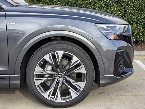 2026 Audi Q8 55 Premium Plus