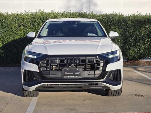 2023 Audi Q8 55 Premium Plus