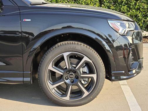 2025 Audi Q3 45 S line Premium Plus
