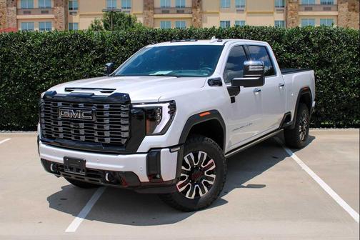 White Frost Tricoat 2025 GMC Sierra 2500 Denali Ultimate