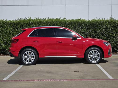 2022 Audi Q3 45 S line Premium Plus