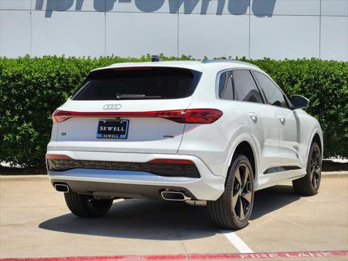 2025 Audi Q5 Premium Plus