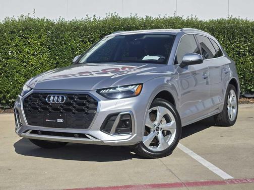 2023 Audi Q5 45 S line Prestige