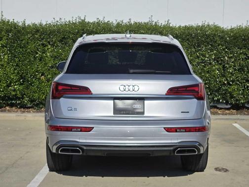 2023 Audi Q5 45 S line Prestige