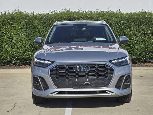 2023 Audi Q5 45 S line Prestige