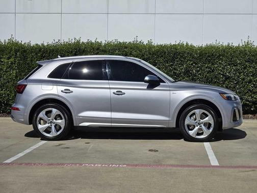 2022 Audi Q5 45 S line Premium Plus