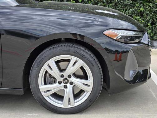 MYTHOS BLACK 2025 Audi A5 Premium Plus TFSI quattro S tronic