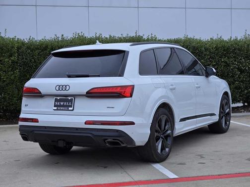 2026 Audi Q7 55 Premium Plus