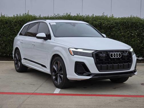 2026 Audi Q7 55 Premium Plus