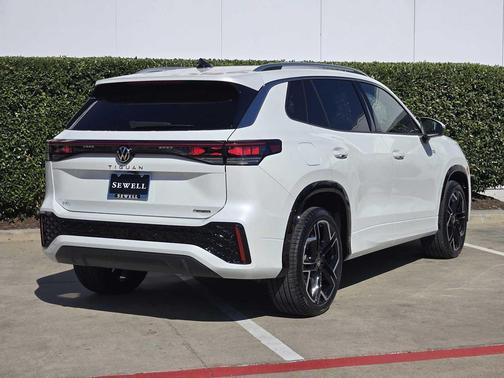 2025 Volkswagen Tiguan 2.0T SEL R-Line 4MOTION