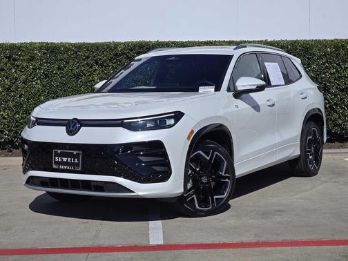 2025 Volkswagen Tiguan 2.0T SEL R-Line 4MOTION