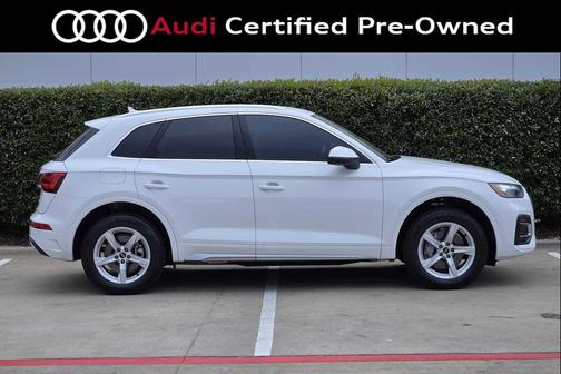 Arkona White 2024 Audi Q5 40 Premium