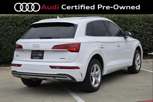 Arkona White 2024 Audi Q5 40 Premium