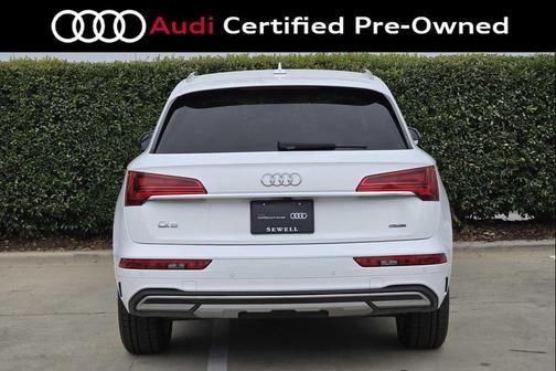Arkona White 2024 Audi Q5 40 Premium