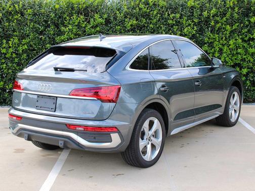 Daytona Gray Pearl Effect 2023 Audi Q5 45 S line Premium