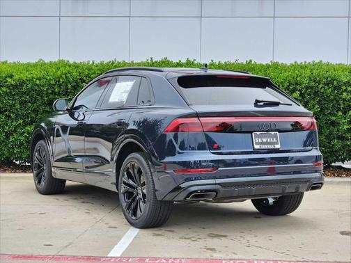 2025 Audi Q8 55 Premium Plus
