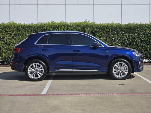 2022 Audi Q3 45 S line Premium Plus