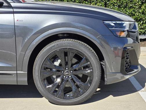 2026 Audi Q8 55 Premium Plus