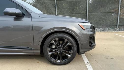 2026 Audi Q7 55 Premium Plus