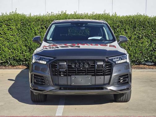 2024 Audi Q7 55 Premium Plus