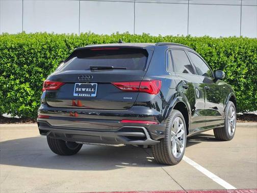 2025 Audi Q3 Premium 45 TFSI S line quattro Tiptronic